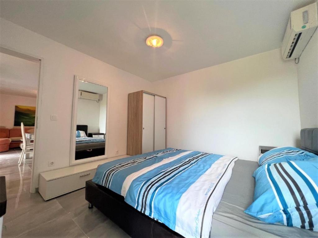 Melek Apartamento Medulin Exterior foto